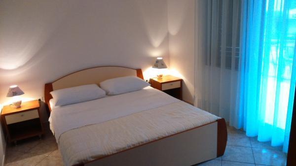 Apartmani Petra Pakoštane 外观 照片